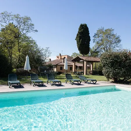 Vakantiehuis Luxurious Farmhouse In Italy With Swimming Pool